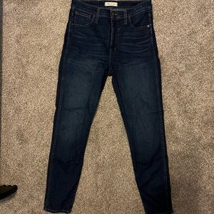 Madewell 10” high-rise skinny jeans in Hayes Wash